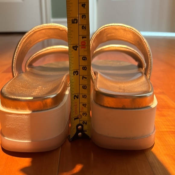 Aldo, Rose, gold, and white platform sandals in women’s US 8.5 - Picture 7 of 7